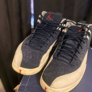 Jordan 12 international flight